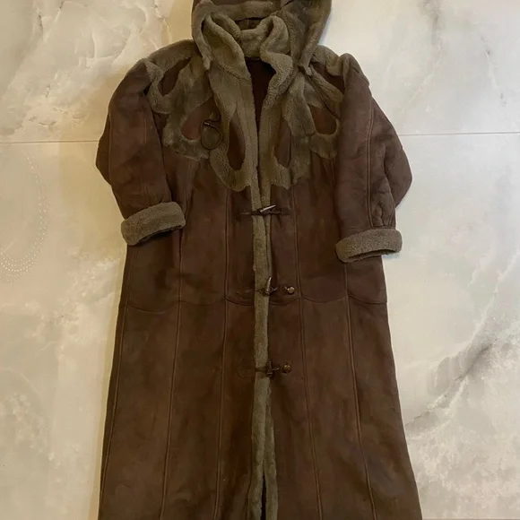 Shearling coat - Picture 4 of 5